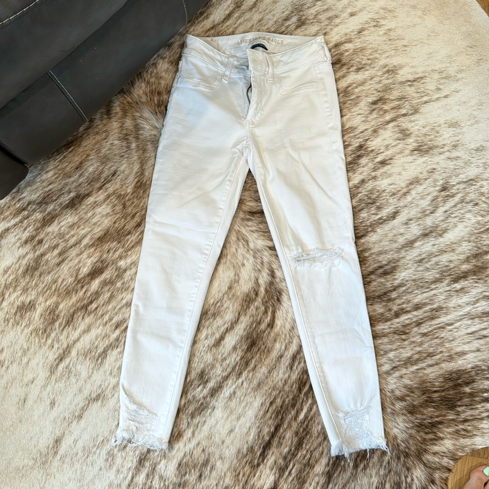 American eagle begging crop jeans
